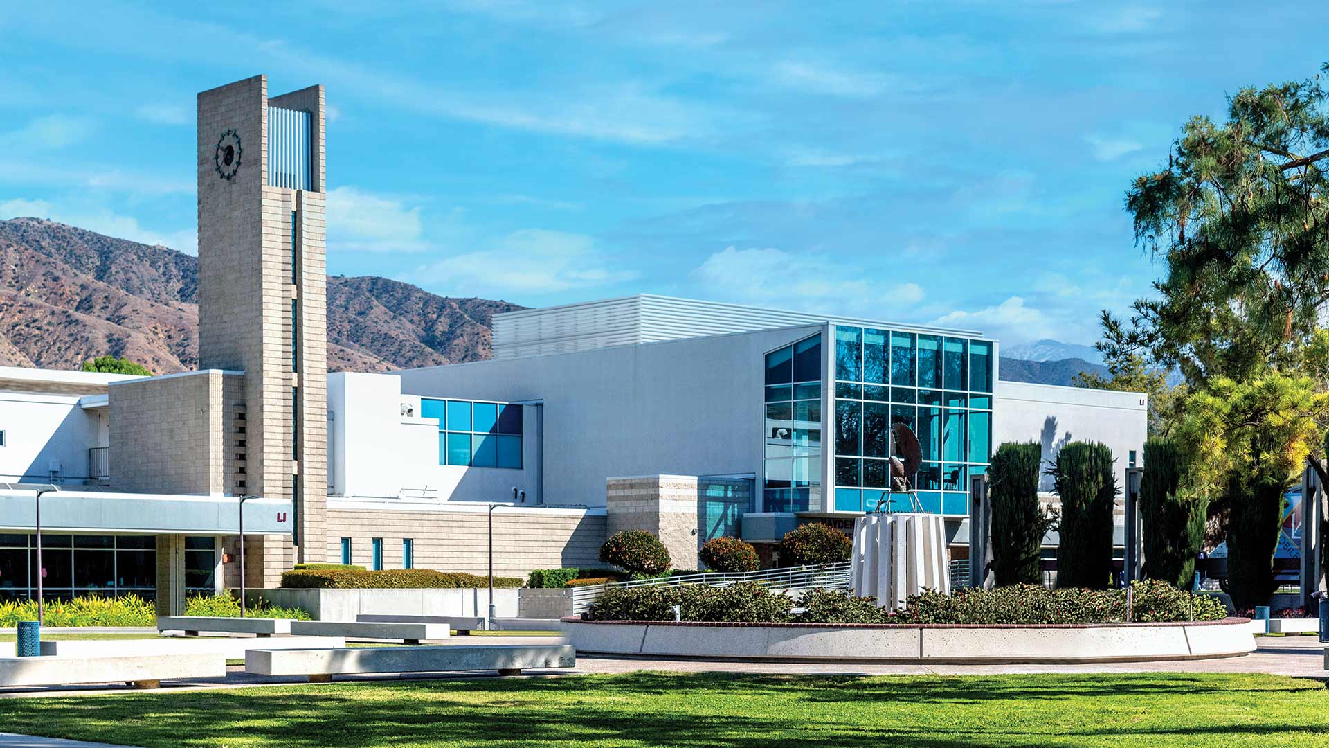 Citrus College Campus Library